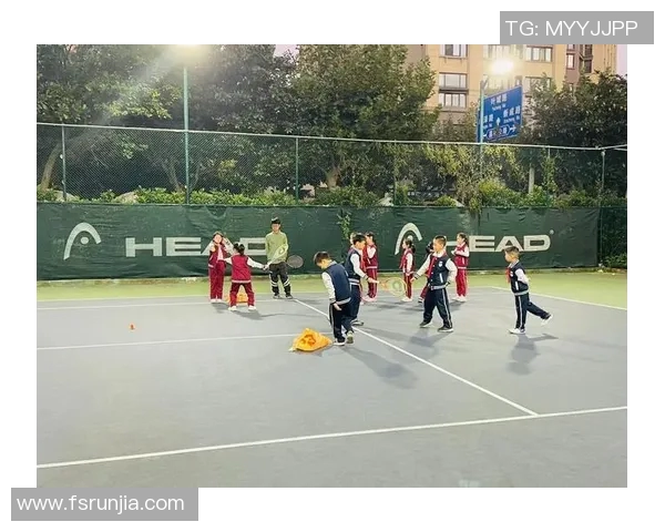 北京网球队中路突破的战术解析与训练方法探讨 北京网球队中路突破的战术解析与训练方法探讨