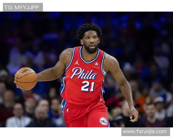 穿牛奶鞋的足球明星揭秘他的独特风格与场上表现的完美结合